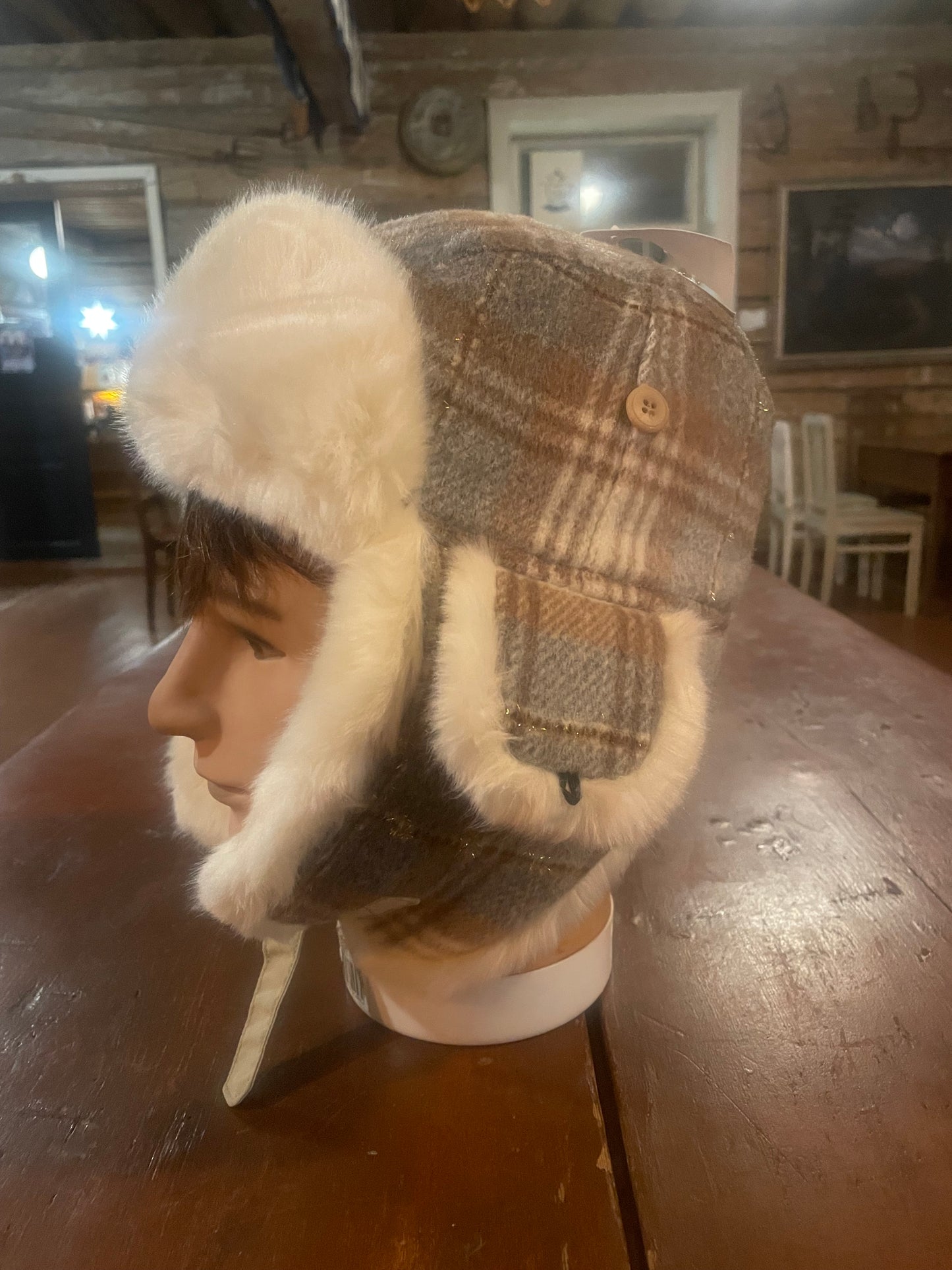 Bertils-lentäjänlakki, ruskea-harmaa